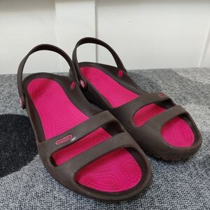 Crocs Brown & Hot Pink Slingback Sandals - Women’s -11